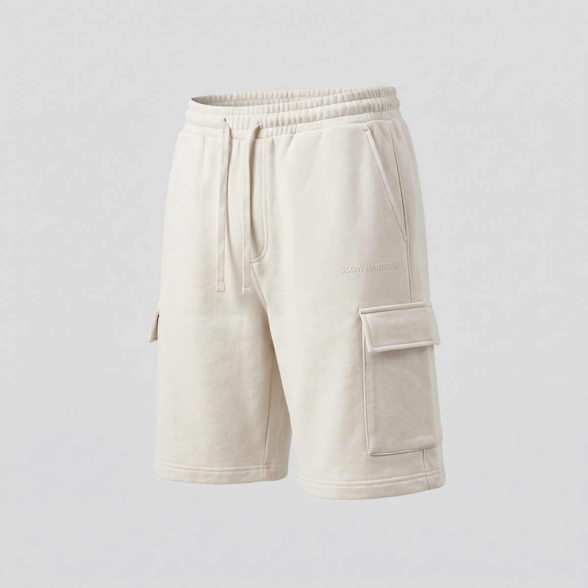 Short cargo en molleton, écume, vue de face — SLOW HARBOUR