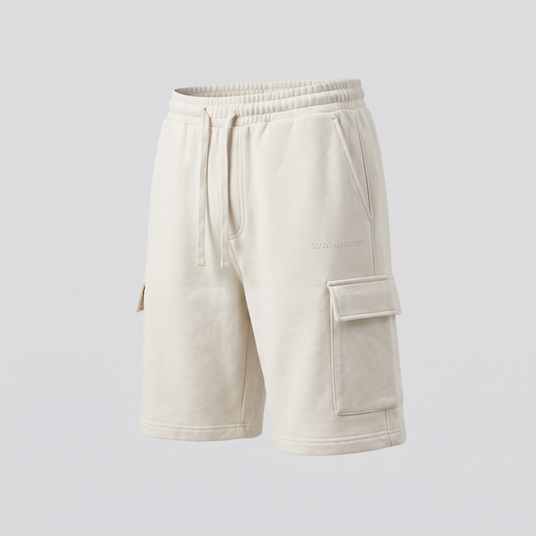 Short cargo en molleton, écume, vue de face — SLOW HARBOUR