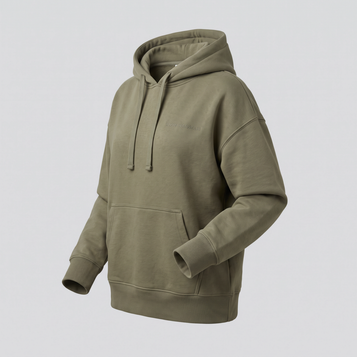 Sweat oversize à capuche, kaki, vue de trois-quarts — SLOW HARBOUR